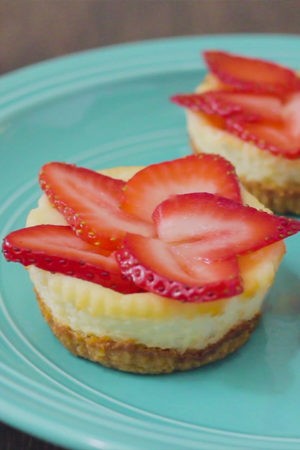 Keto Mini Cheesecakes