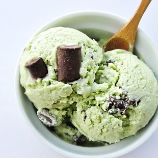 Keto Mint Chocolate Chip Ice Cream Recipe