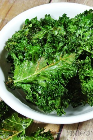 Crunchy Keto Kale Chips