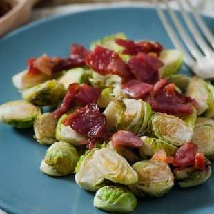 Keto Roasted Brussels Sprouts with Bacon