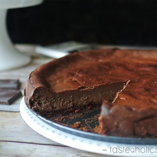 Keto Chocolate Cheesecake