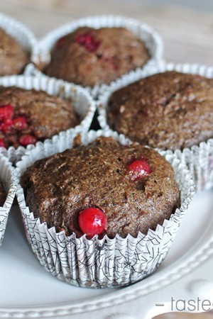 Keto Currant Flaxseed Muffins