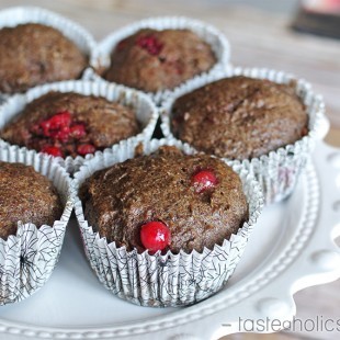 Keto Currant Flaxseed Muffins