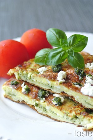 Keto Feta & Pesto Omelette