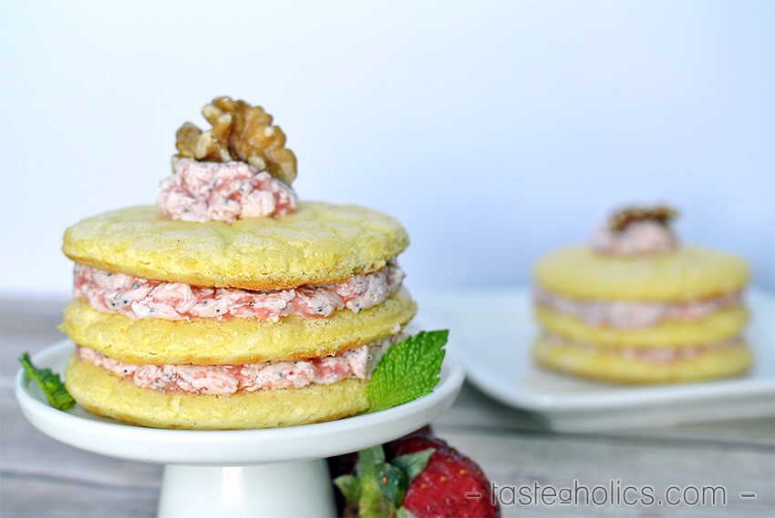 Low Carb Pink Lemonade Cloud Cakes