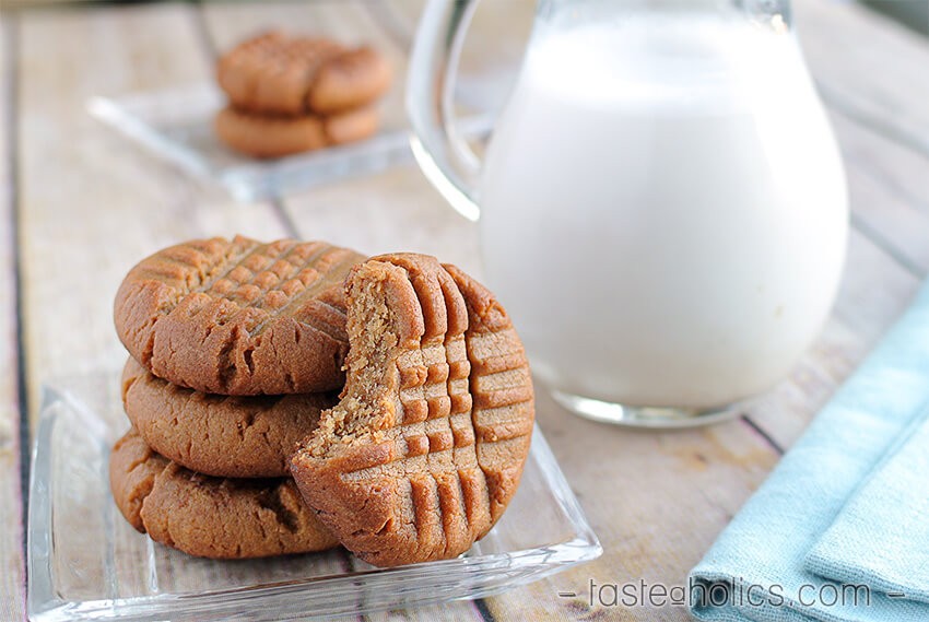 Keto Peanut Butter Cookies Recipe [VIDEO]