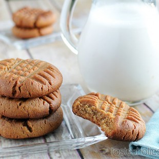 Keto Peanut Butter Cookies 3