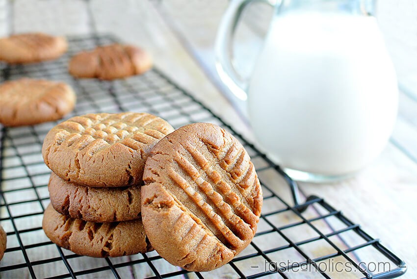 Low Carb Peanut Butter Cookies