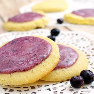 Low Carb Blueberry Lemon Shortbread Cookies