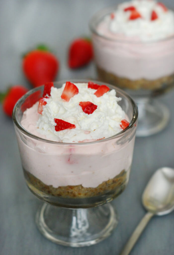 Low Carb no bake Strawberry Cheesecake