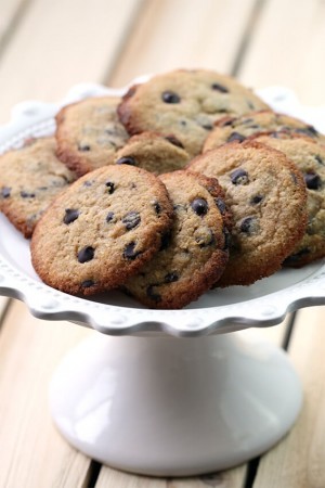 Keto Chocolate Chip Cookies