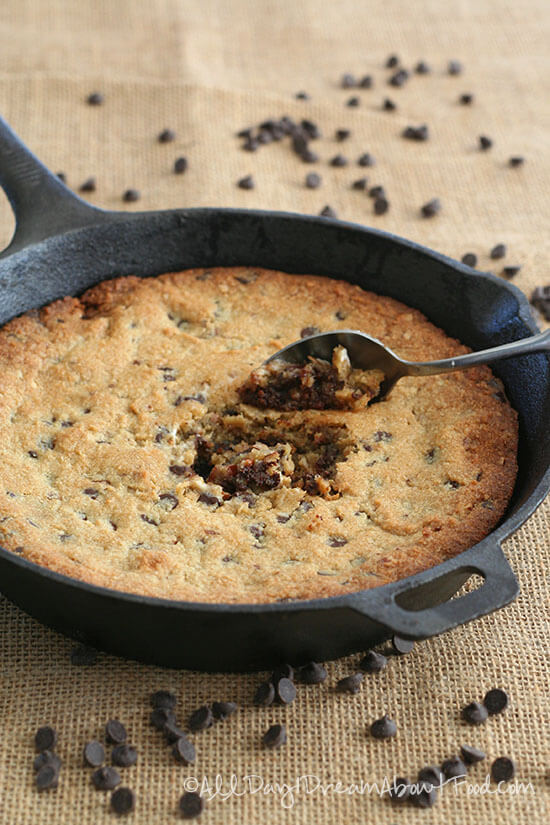 Low Carb Skillet Chocolate Chip Cookie