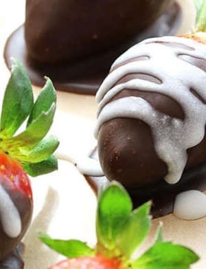 Keto Chocolate Covered Strawberries