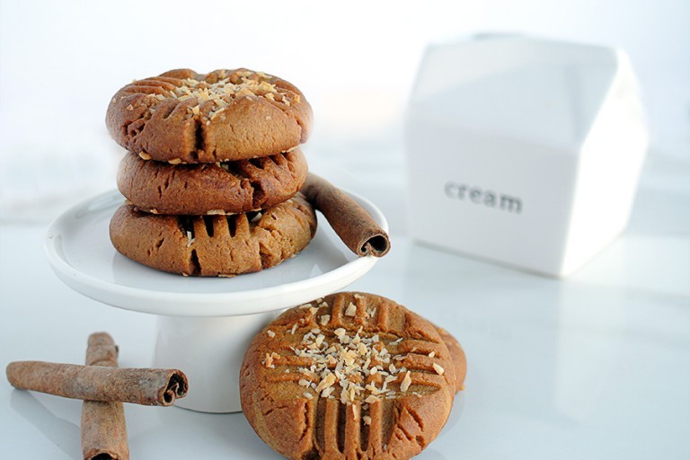 Keto Cinnamon Coconut Peanut Butter Cookies Recipe Tasteaholics