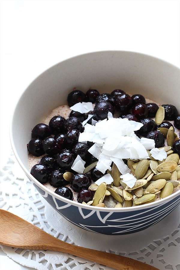 Low Carb blueberry coconut flour porridge