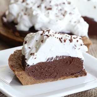 Low Carb & Gluten Free Peanut Butter & Chocolate French Silk Pie