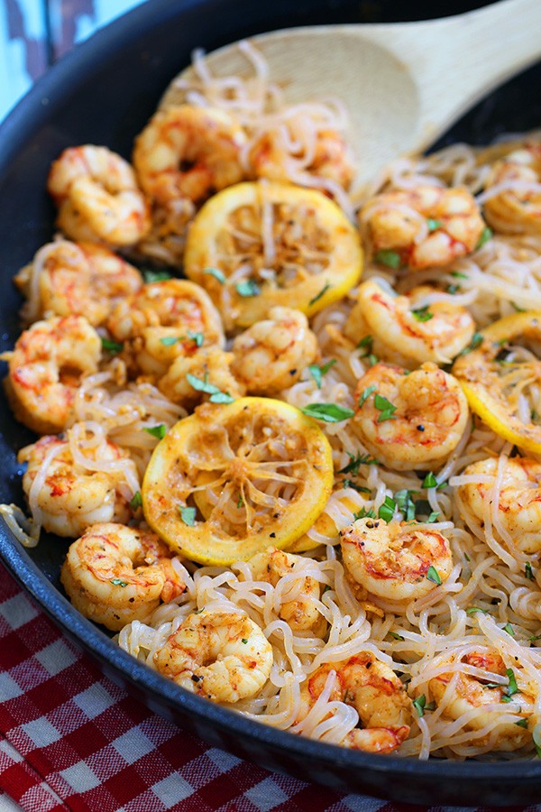 Low Carb Lemon Garlic Shrimp Pasta Recipe | Tasteaholics