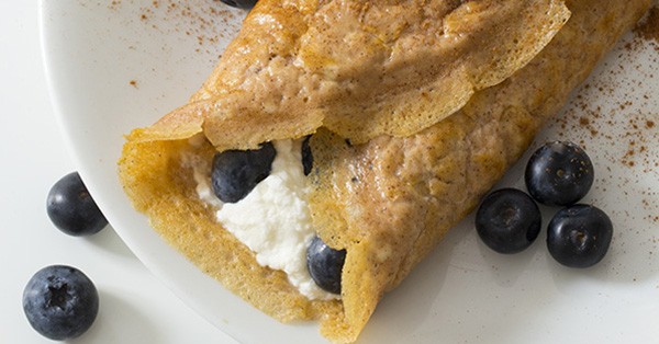 Keto Blueberries & Cream Crepes - Low Carb Breakfast Recipe | Tasteaholics