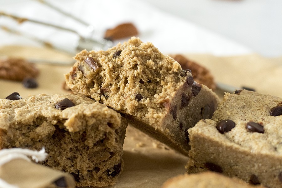 Low Carb Chocolate Chip Blondies