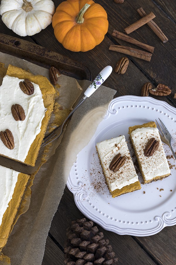 Low Carb Pumpkin Cheesecake Bars