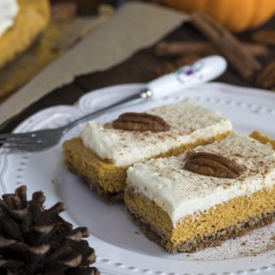 Keto Pumpkin Cheesecake Bars