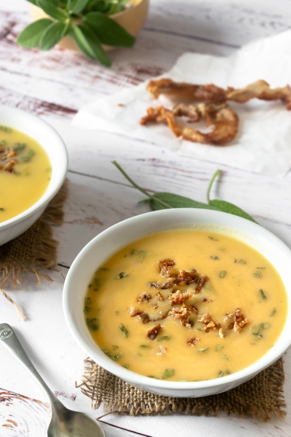 Low Carb Creamy Pumpkin Soup