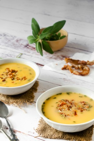 Keto Creamy Pumpkin Soup