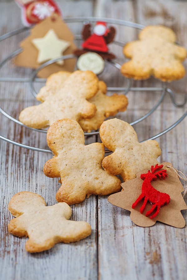 Keto Gingerbread Cookies