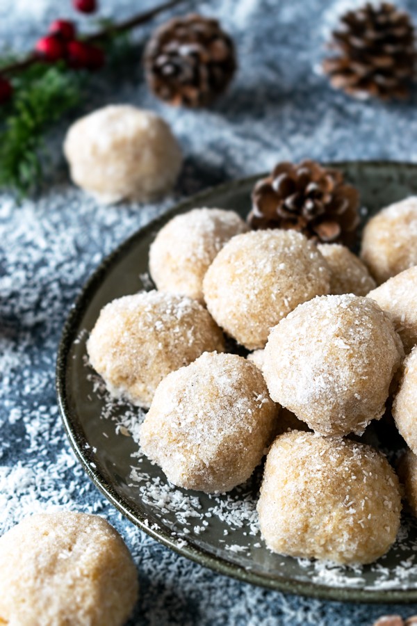 Low Carb Snowball Cookies