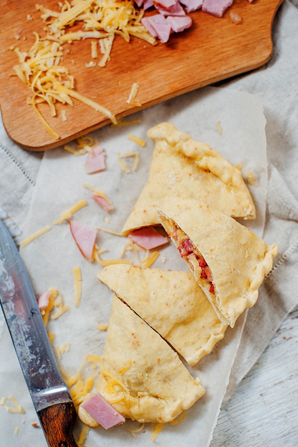 Keto Ham and Cheddar Calzones2