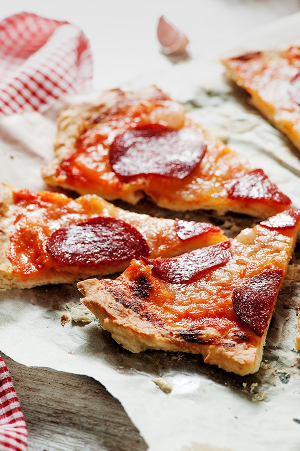 Keto Pepperoni Skillet Pizza