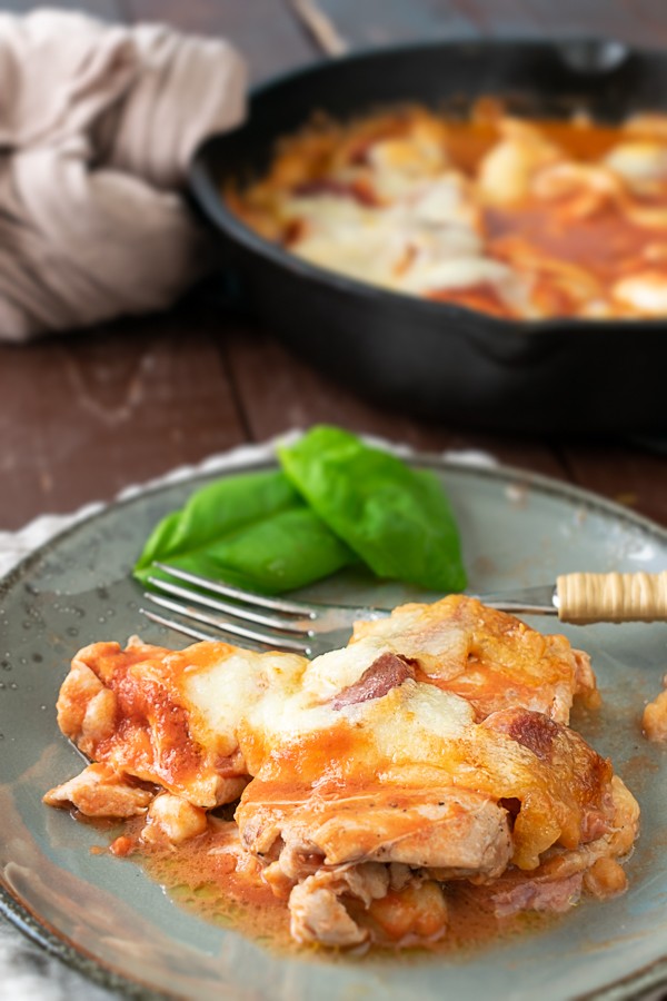 Low Carb Cheesy Pizza Chicken in a Skillet