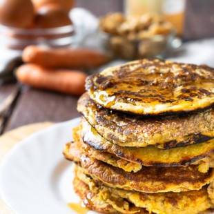 Keto Carrot Cake Pancakes