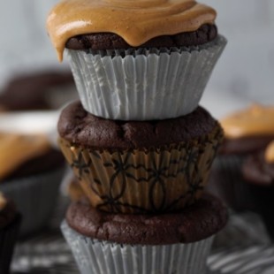 Peanut Butter Chocolate Cupcake