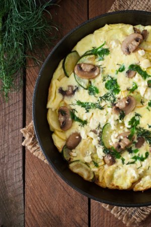 Frittata with mushrooms, zucchini and cheese