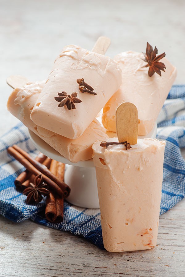 Low Carb Pumpkin Pie Popsicles