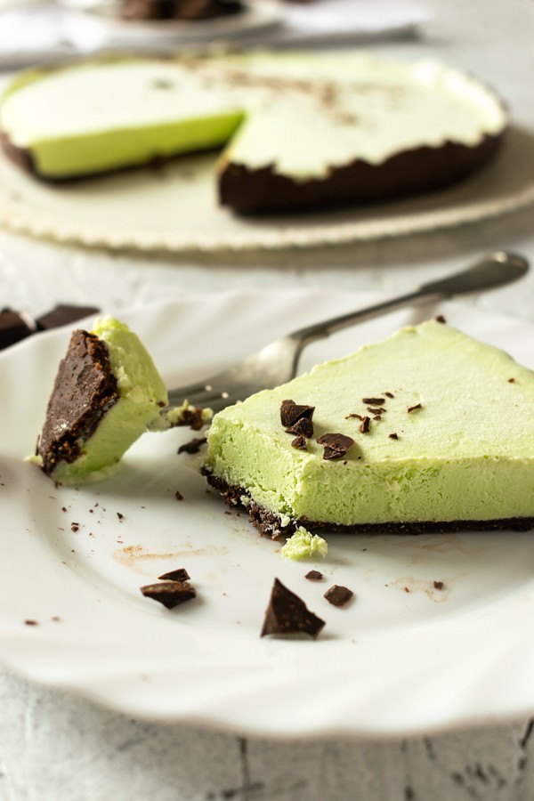 Keto No-Bake Minty Grasshopper Pie