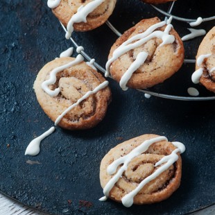 Keto Cinnamon Roll Cookies