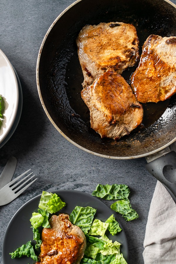 Keto Cinnamon Spice Pork Chops