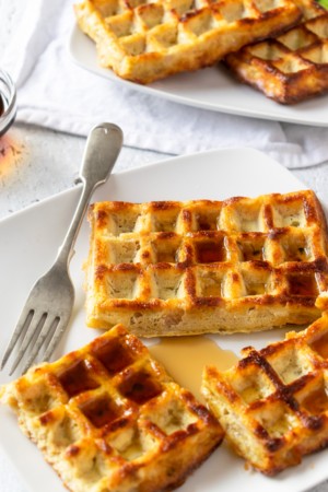 Keto Apple Cinnamon Chaffle