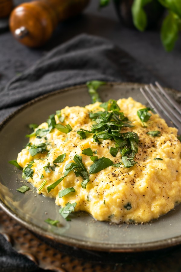 Low Carb Eggs with Basil Butter