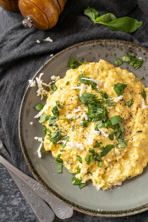 Low Carb Eggs with Basil Butter