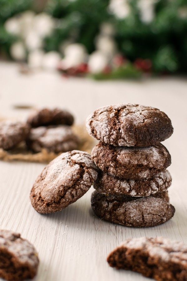 Keto Chocolate Crinkle Cookies