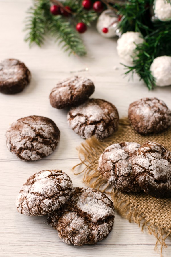 Low Carb Christmas Chocolate Crinkle Cookies