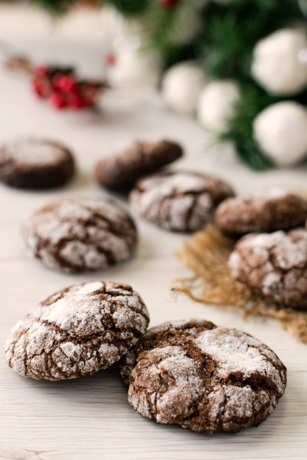  Low Carb Chocolate Crinkle Cookies