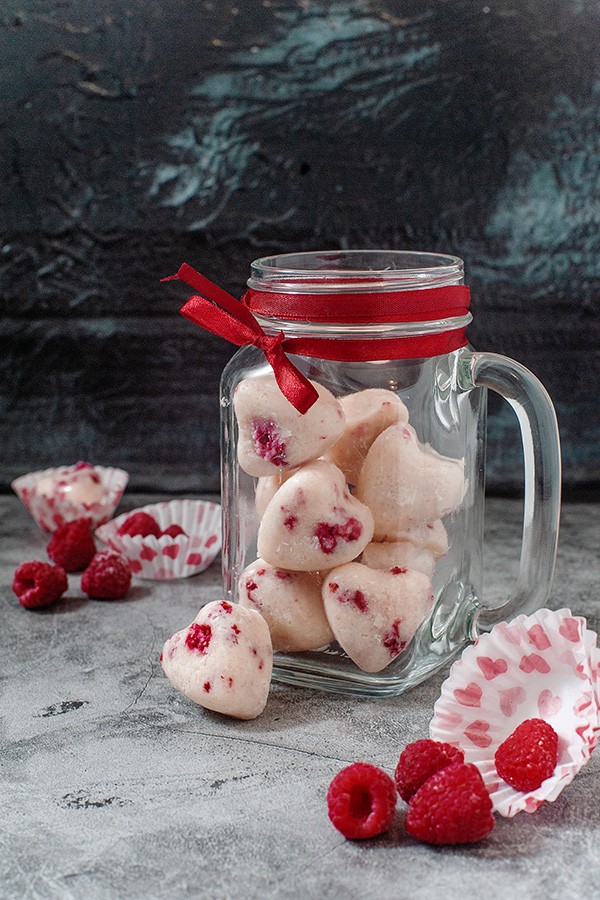 Low Carb Keto Raspberry Fat Bombs